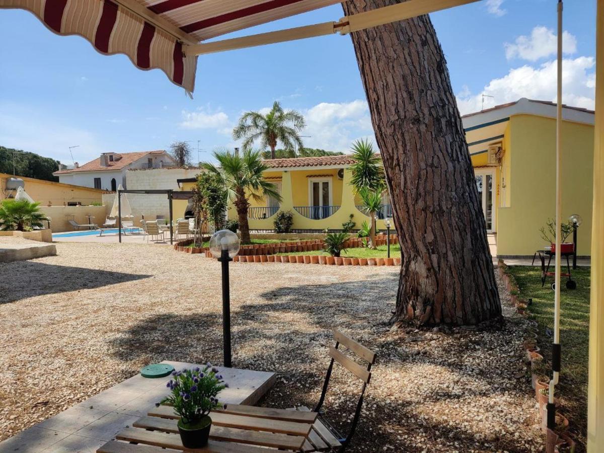 Pool Seaside Relais - Ville Ninfea, Marea, Rosa E Cassiopea Fontane Bianche Exterior photo