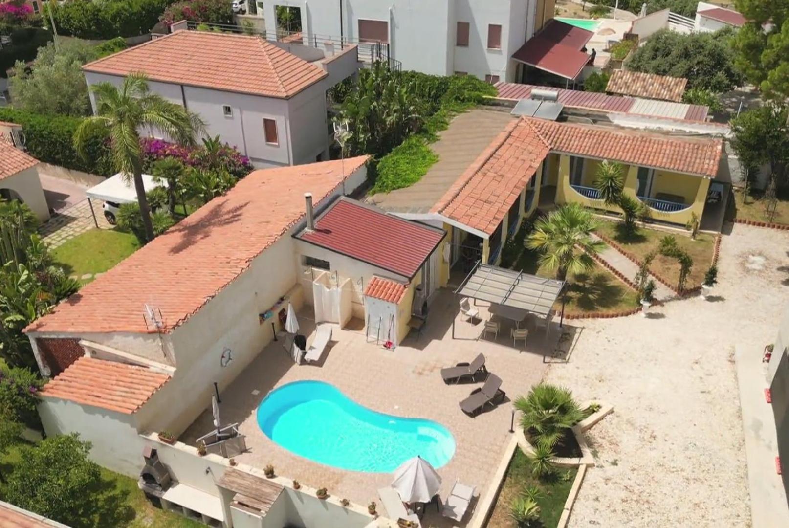 Pool Seaside Relais - Ville Ninfea, Marea, Rosa E Cassiopea Fontane Bianche Exterior photo