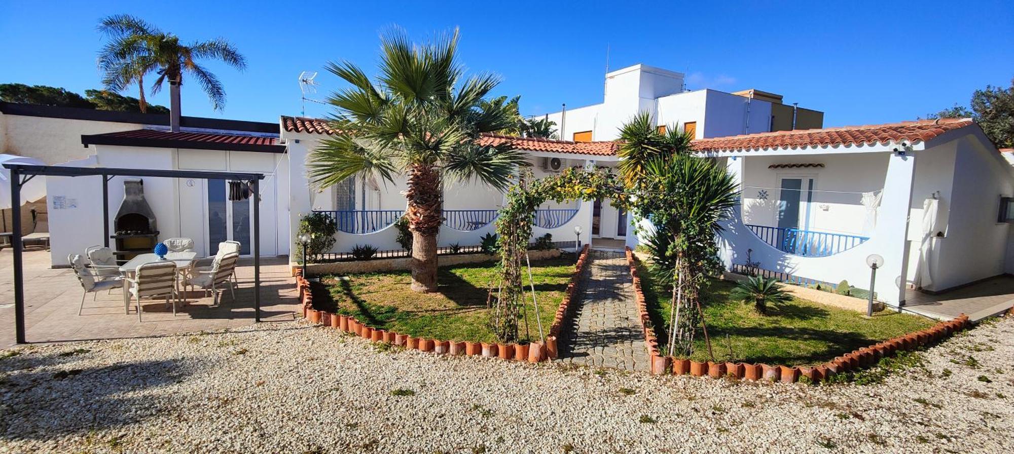 Pool Seaside Relais - Ville Ninfea, Marea, Rosa E Cassiopea Fontane Bianche Exterior photo