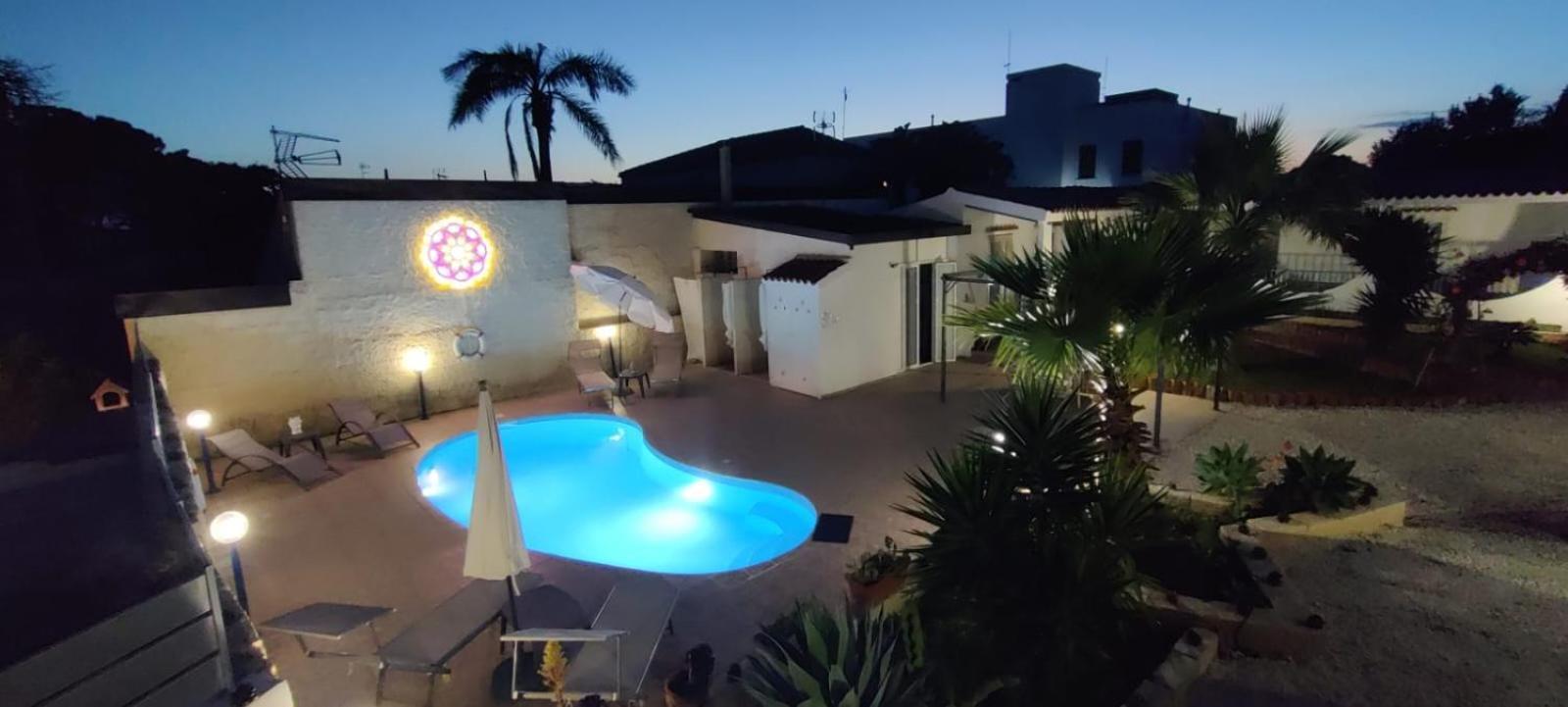 Pool Seaside Relais - Ville Ninfea, Marea, Rosa E Cassiopea Fontane Bianche Exterior photo